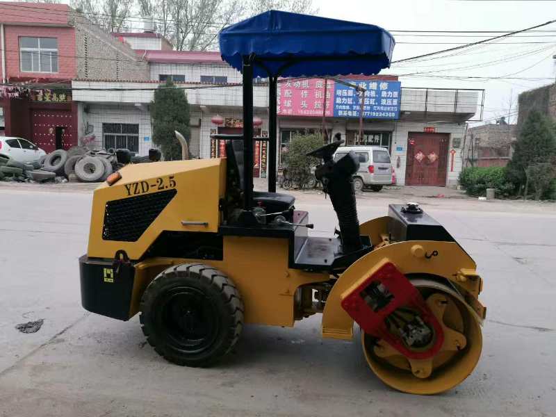 江蘇雙鋼輪壓路機(jī)  雙驅(qū)雙震壓路機(jī) 路面壓實(shí)座駕壓路機(jī) 