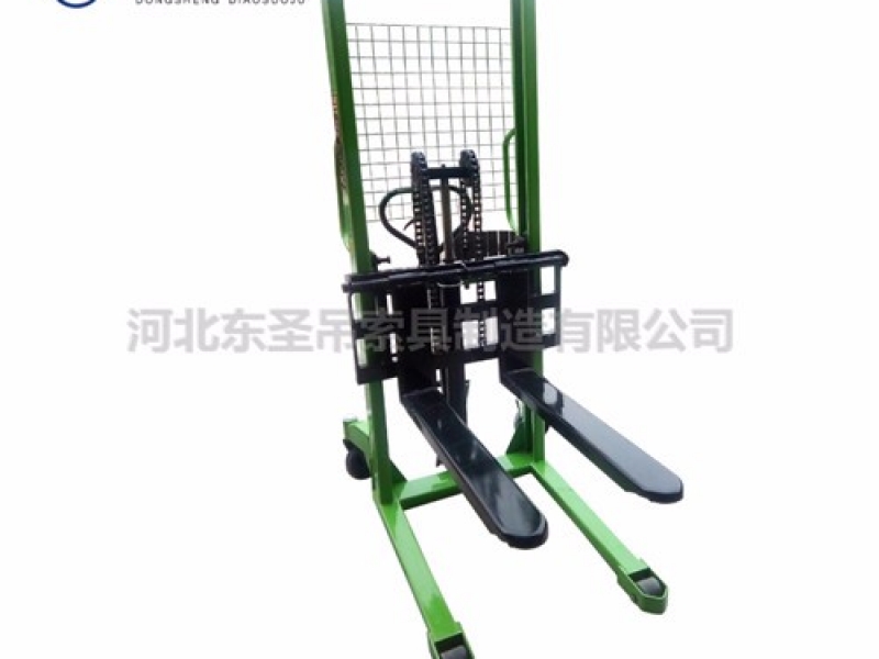 3噸手動(dòng)液壓堆高車