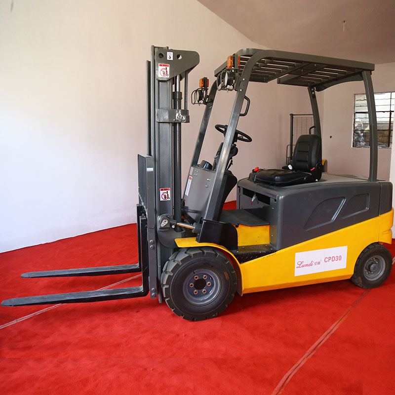 1.5噸電動叉車多少錢_安徽2噸電動叉車_新牛盾工廠電動叉車