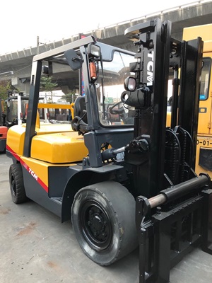 堆高機(jī) TCM FD45 3m貨櫃式 側(cè)移 自排