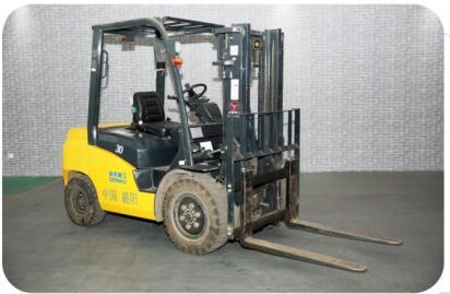 金鷹重工：CPCD30內(nèi)燃平衡重式叉車