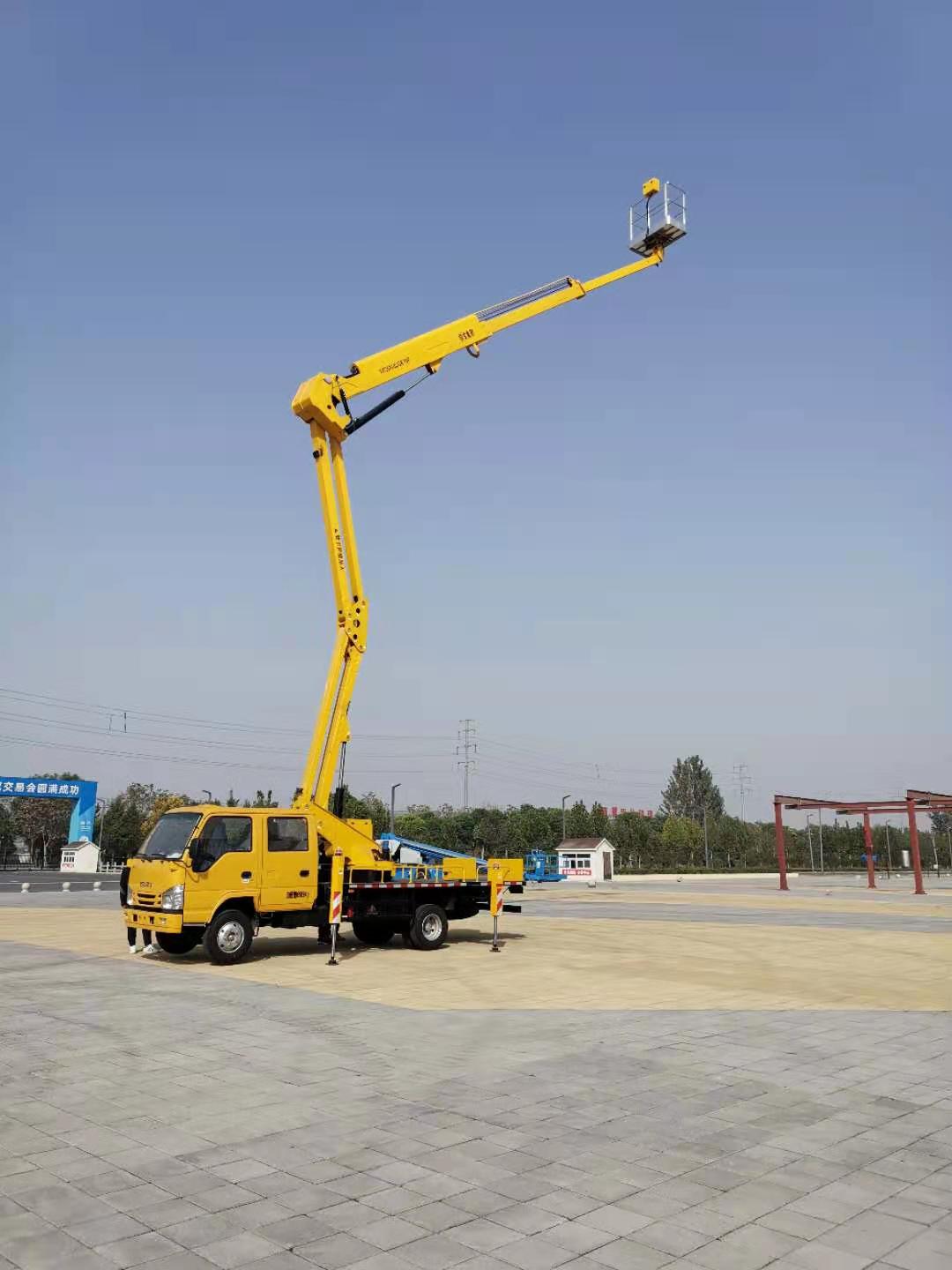 江河：23米混合臂車載式高空作業(yè)平臺