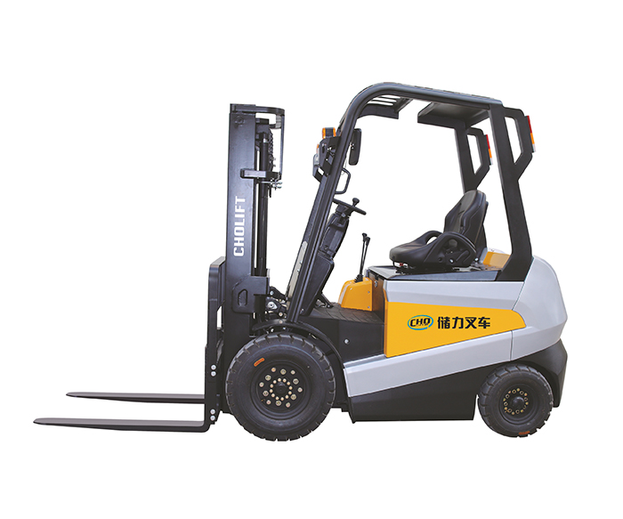 寧波儲(chǔ)力：CPD 四支點(diǎn)電動(dòng)叉車(chē)