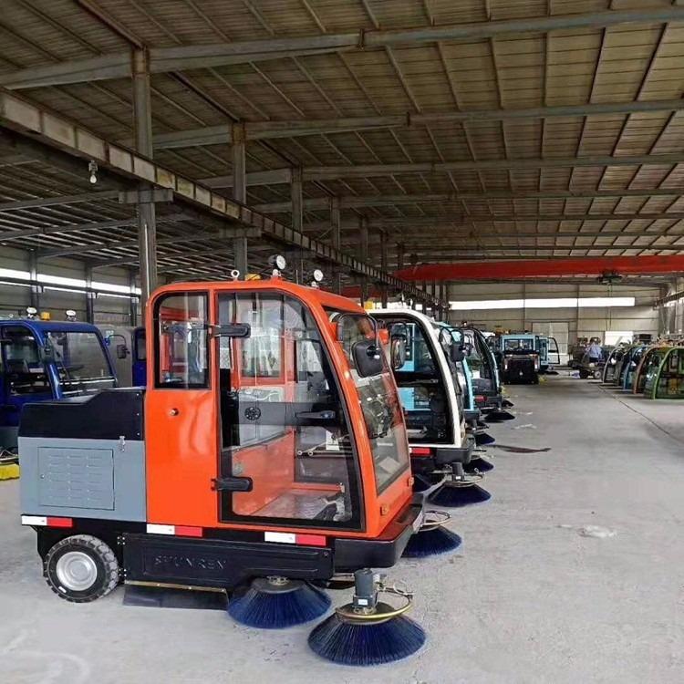 供應物業(yè)小型多功能電動掃地車 攪拌站掃地機 駕駛式掃路車