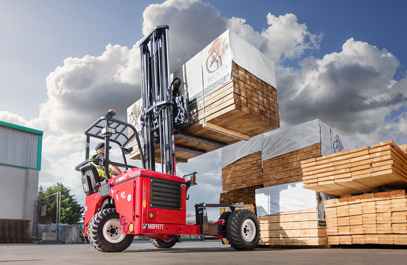 MOFFETT M4 NX