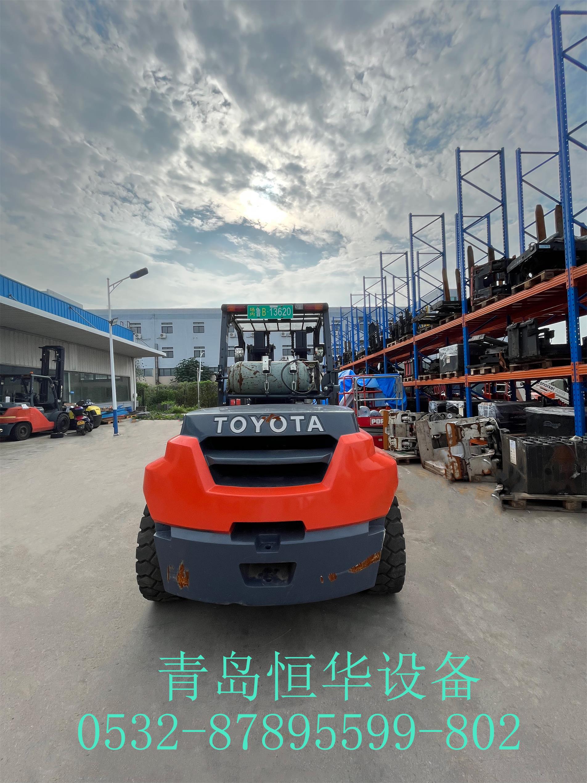 豐田進(jìn)口8.0噸內(nèi)燃平衡重叉車