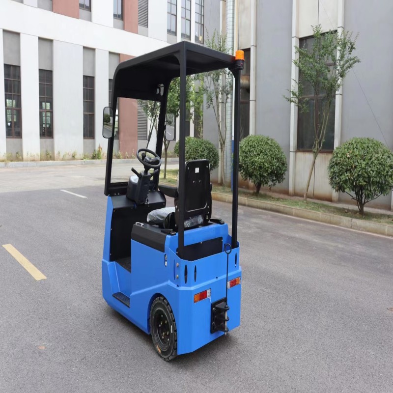大噸位坐式電動牽引車牽引頭拖車搬運車大量現(xiàn)貨