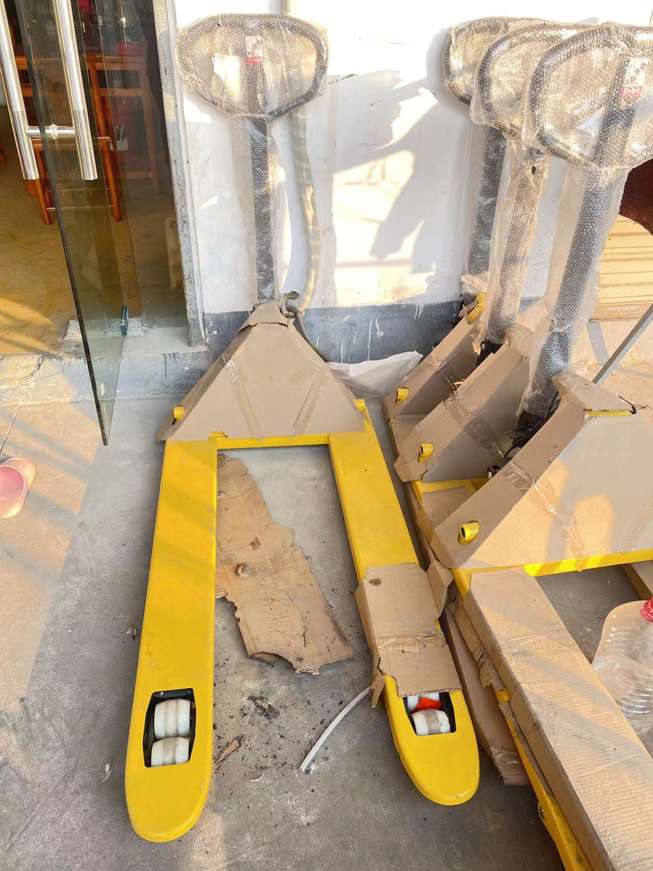手動托盤搬運車