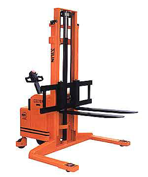 CDD系列1.5噸全自動堆高機(jī) CDD15K