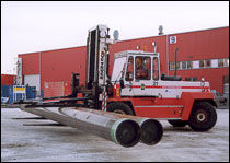 瑞典斯維叉車(SVETRUCK)15噸鋼卷專用搬運(yùn)叉車 1590-35