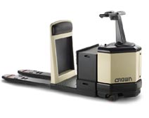 美國皇冠叉車(CROWN)6000-8000磅站板式電動(dòng)托盤搬運(yùn)叉車 PC 3600 Series