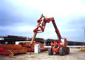 加拿大升王叉車(LIFTKING)20000磅木材抓舉專用搬運叉車 LK200R