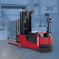 美國雷蒙叉車(RAYMOND)2000/3000/4000磅步行平衡重式全自動電動堆高機(jī) Models RCS 20/30/40