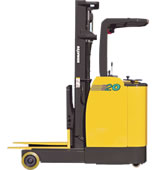 日本小松叉車(KOMATSU)AR30系列產(chǎn)品1-1.8噸站駕前移式叉車 BR20系列