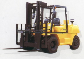 現(xiàn)代平衡重式柴油叉車 HDF50II