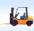   豐田7系列內(nèi)燃平衡重式叉車  XL-034