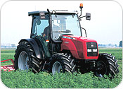 英國瑪斯(MASSEY FERGUSON)內(nèi)燃牽引車 MF2400Utility