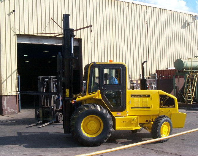 美國Master Craft8,000磅重型越野叉車 AEII-8222
