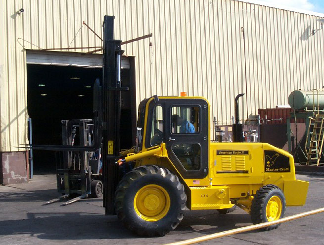 美國Master Craft8,000磅重型越野叉車 AEII-8422