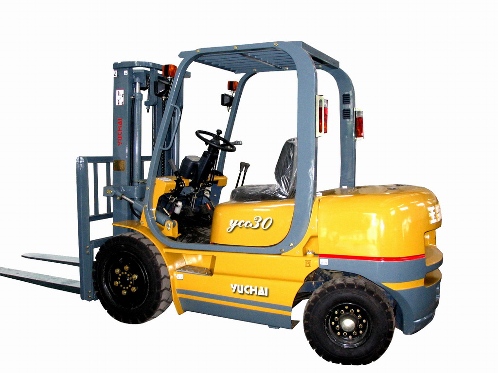 叉車出租,挖掘機出租, ＹＣ８５．ＹＣ３５，YC235