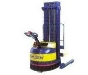 美國藍巨(BLUE GIANT)BGN40步行式全電動堆高機 BGN40