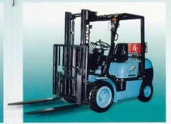 印尼Patria PFG20TA-2內(nèi)燃平衡重叉車 PFG20TA-2
