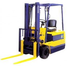 小松叉車（美國）FB20M-3平衡重式三輪電動叉車 FB20M-3