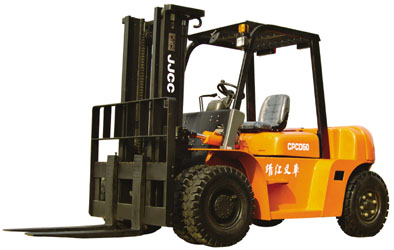 江蘇靖江CPCD50系列5T內(nèi)燃叉車 CPCD50
