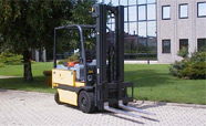 上海美瑞帝:OM防爆電動(dòng)叉車 EU30