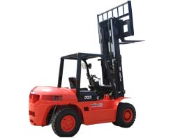 叉車 CPCD70