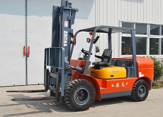 供應(yīng)4噸叉車 CPC40