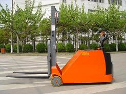 全自動(dòng)堆高機(jī)，配重式堆高機(jī) SD08