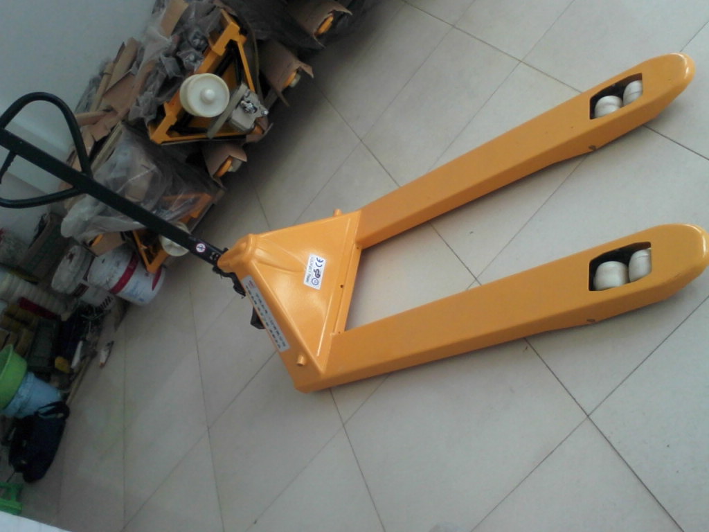 手動(dòng)液壓叉車 WA3T