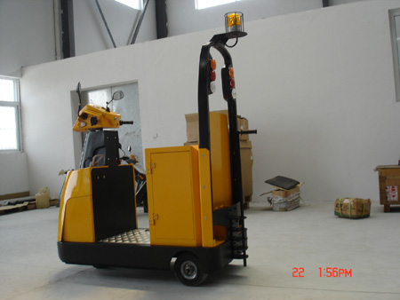 德銳泰揚(yáng):EV站駕牽引車(chē)