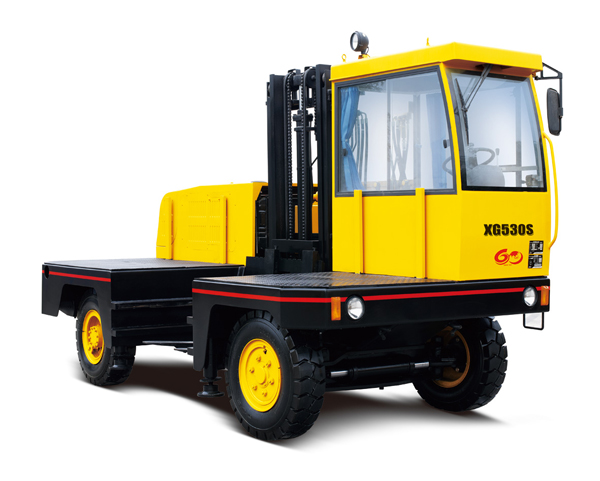 廈門(mén)廈工3噸內(nèi)燃側(cè)面叉車(chē)