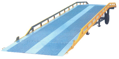 移動式登車橋 DCQY
