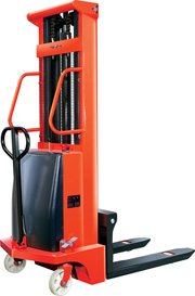 半電動堆高車 CTD