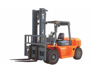 5-7t內(nèi)燃平衡重式叉車(chē)