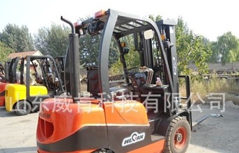 威肯勇士系列2噸柴油叉車 2噸