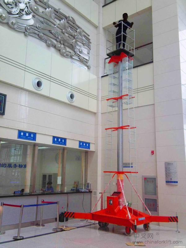 廣東省內(nèi)最好的套缸式液壓升降平臺︱套缸式升降機生產(chǎn)廠家優(yōu)惠直銷 SJPT-30B
