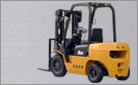 內(nèi)燃平衡重式叉車