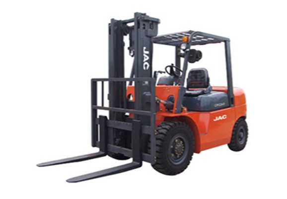 江淮叉車1-1.8T/平衡重式內(nèi)燃叉車主要特點-煙臺歐一機械