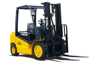廈工3噸內(nèi)燃平衡重式叉車 CPCD30(XG530-DT3)