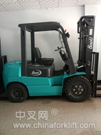 寶驪3T經(jīng)濟(jì)型內(nèi)燃叉車(chē) CPCD30S