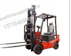 電動叉車最新批發(fā)價(jià)格，座駕式四輪叉車 LLD-15
