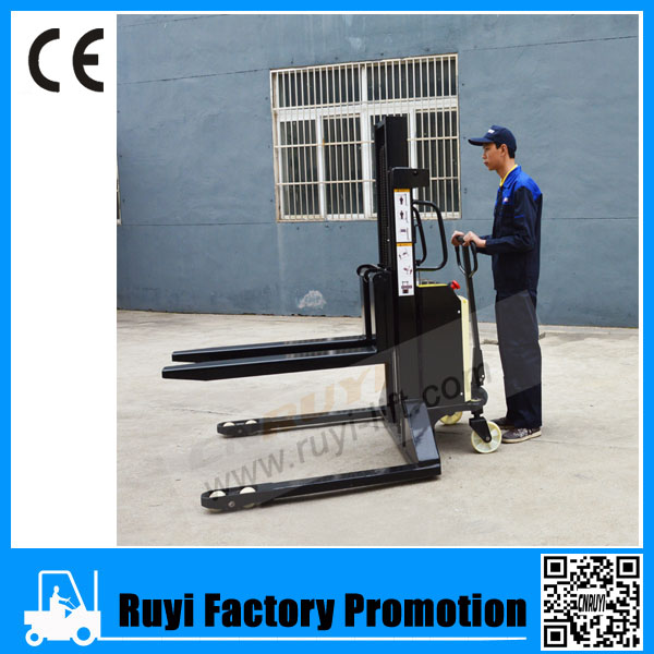 江蘇經(jīng)銷半電動寬支腿電動堆高車 CDD10SS(W)