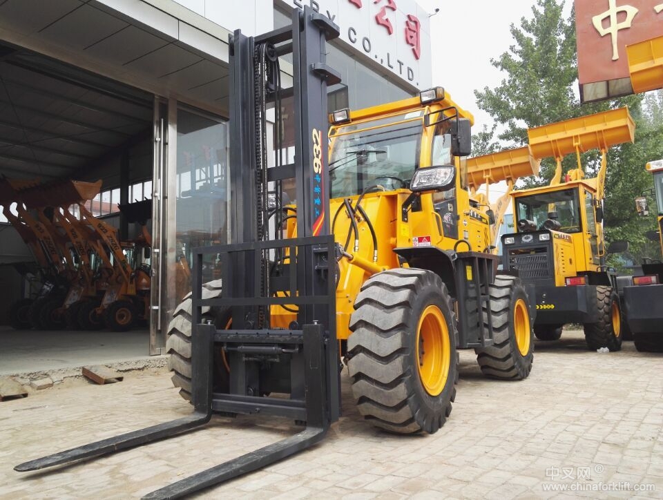 求購(gòu)四川綿陽(yáng)施工920裝載機(jī)5噸越野叉車多少錢一臺(tái) ZSZG920