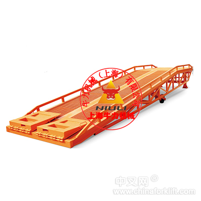 移動(dòng)式液壓裝卸登車橋價(jià)格