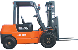 供應東方紅3噸內燃柴油平衡重叉車 CPCD30A/CPCD30A1